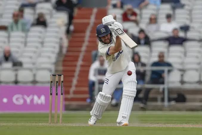 Higgins Ton Leaves Middlesex in Control Against Northants