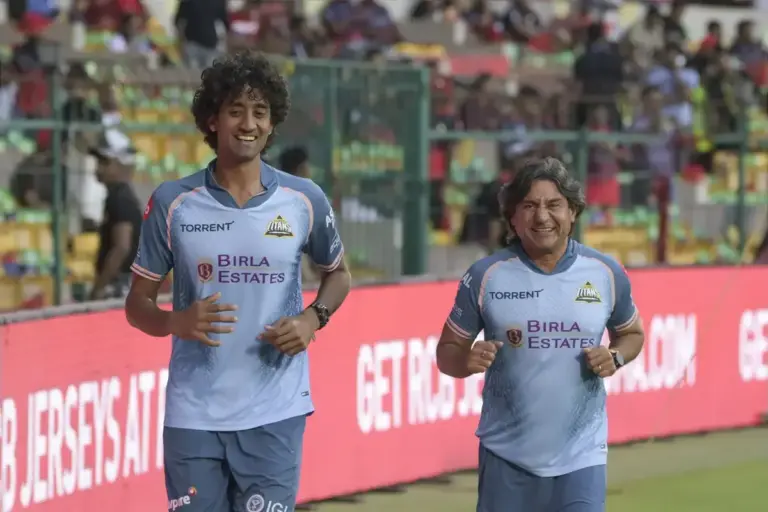 April 24, 2026, Bengaluru, Tamil Nadu, India: R Sai Kishore and Vijay Dahiya of Gujarat Titans warmup before the Royal Challengers Bengaluru vs Gujarat Titans IPL 2026 match at the M. Chinnaswamy Stadium, Bengaluru, India on the 24th April 2026. (Cre