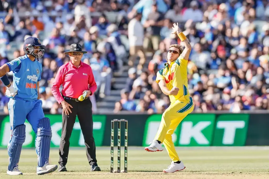 October 23, 2025, Adelaide, South Australia, Australia: ADAM ZAMPA of Australia troubled the Indian batsmen with his unique leg-spin technique, during Game 2 of the Australia vs India 2025/26 ODI series (Credit Image: © Mark Willoughby/ZUMA Press Wir