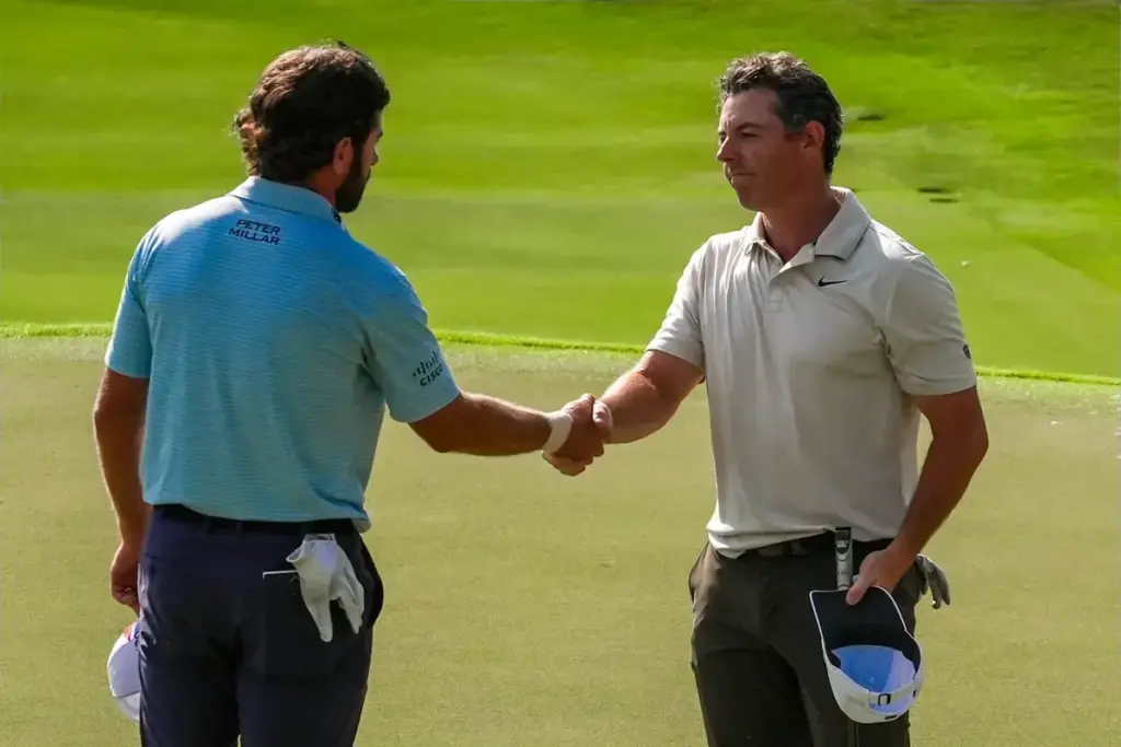 August 30, 2026, Atlanta, Georgia, USA: Rory McIlroy (NIR)(R) shakes hands with Cameron Young (USA) on the 18th green after the final round of the 2026 TOUR Championship at East Lake Golf Club. (Credit Image: © Debby Wong/ZUMA Press Wire)