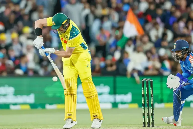 October 23, 2025, Adelaide, South Australia, Australia: MATT RENSHAW of Australia plays defensively off the back foot as wicket-keeper RAHUL of India watches intently for any sign of a loose ball or catching chance, during Game 2 of the Australia vs