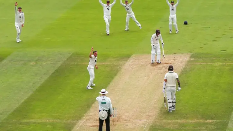 Kent promote to Division One after eight-wicket Gloucestershire win