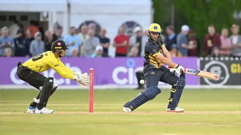 Asa Tribe Scores 184 as Glamorgan Dominate Essex