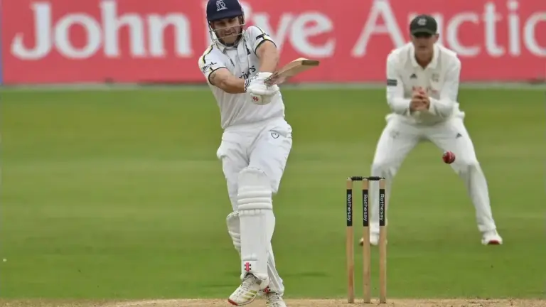 Ethan Bamber Seals Warwickshire Title With 69 Wickets