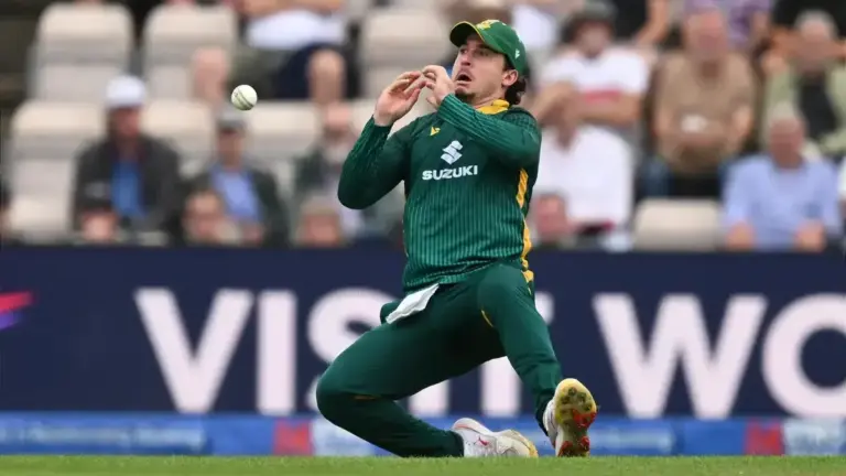 Australia Injury Crisis: Ellis and Davies Ruled Out of Final ODI