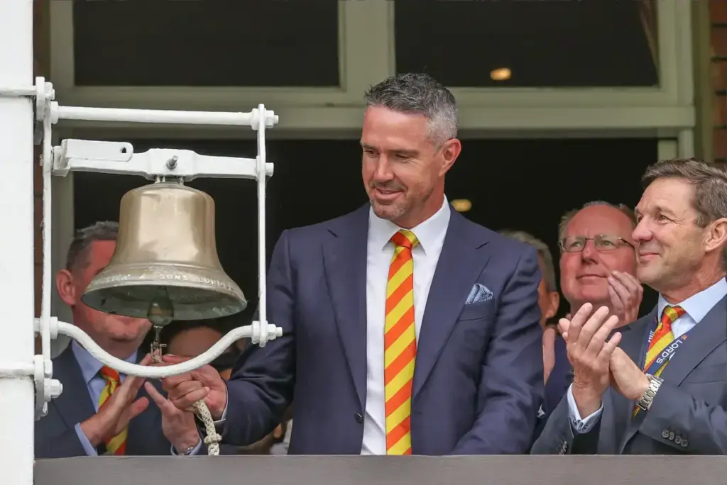 Kevin Pietersen Marylebone Cricket Club honorary member rings the five minute bell during the LV= Insurance Ashes Test Series Second Test Day 1 England v Australia at Lords, London, United Kingdom, 28th June 2023 (Photo by Mark Cosgrove/News Images)
