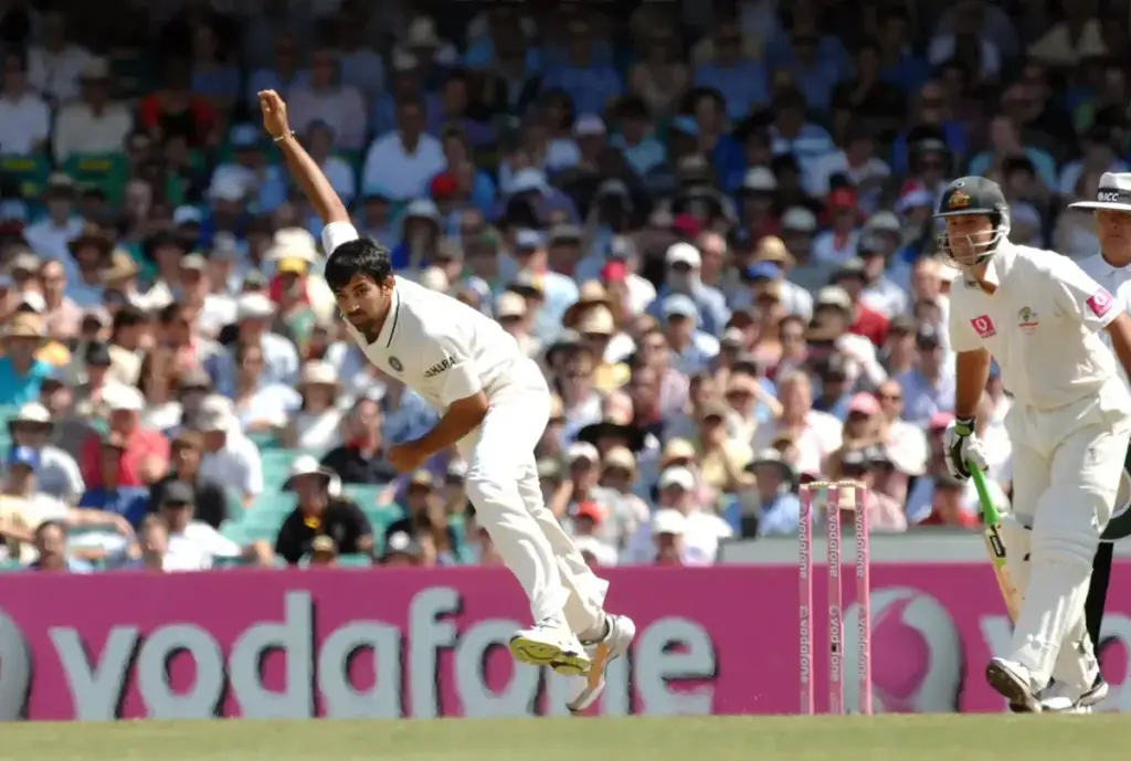 Zaheer Khan bowls during the Second Test Match between Australia vs.India at the Sydney Cricket Ground - Day 2 Sydney, Australia - 04.01.12